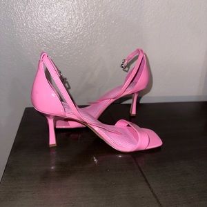 Bubble gum pink short heels